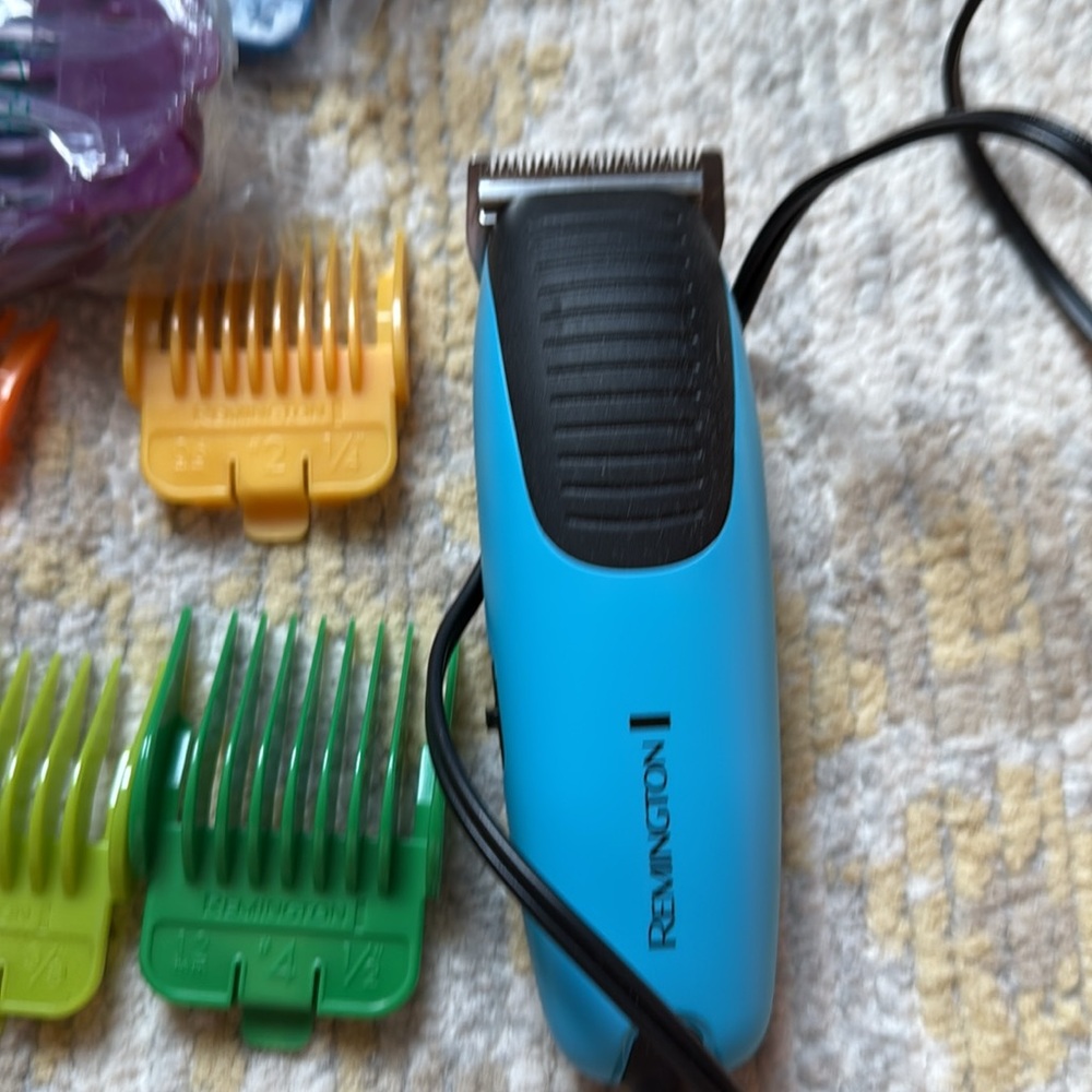 Remington Multi-Color Hair Clipper Kit - Picture 2 of 2